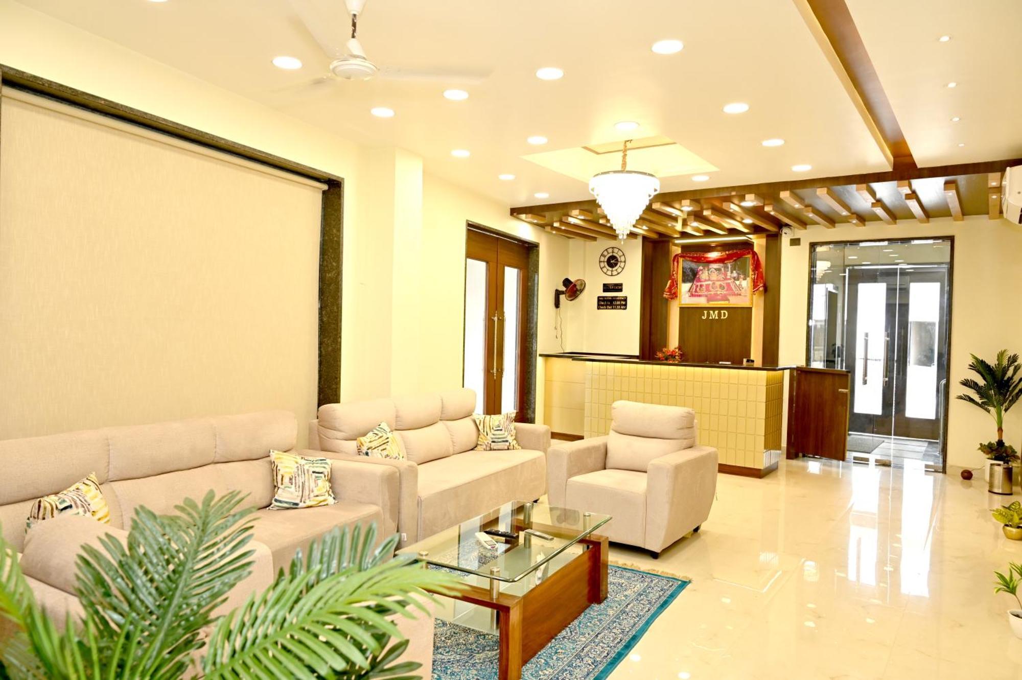 Jmd Royal Residency I Luxury 3-Star Hotel - Varanasi — Photos 2
